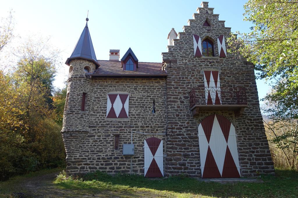 Schloss-Hof Appiano Sulla Strada Del Vino Zewnętrze zdjęcie